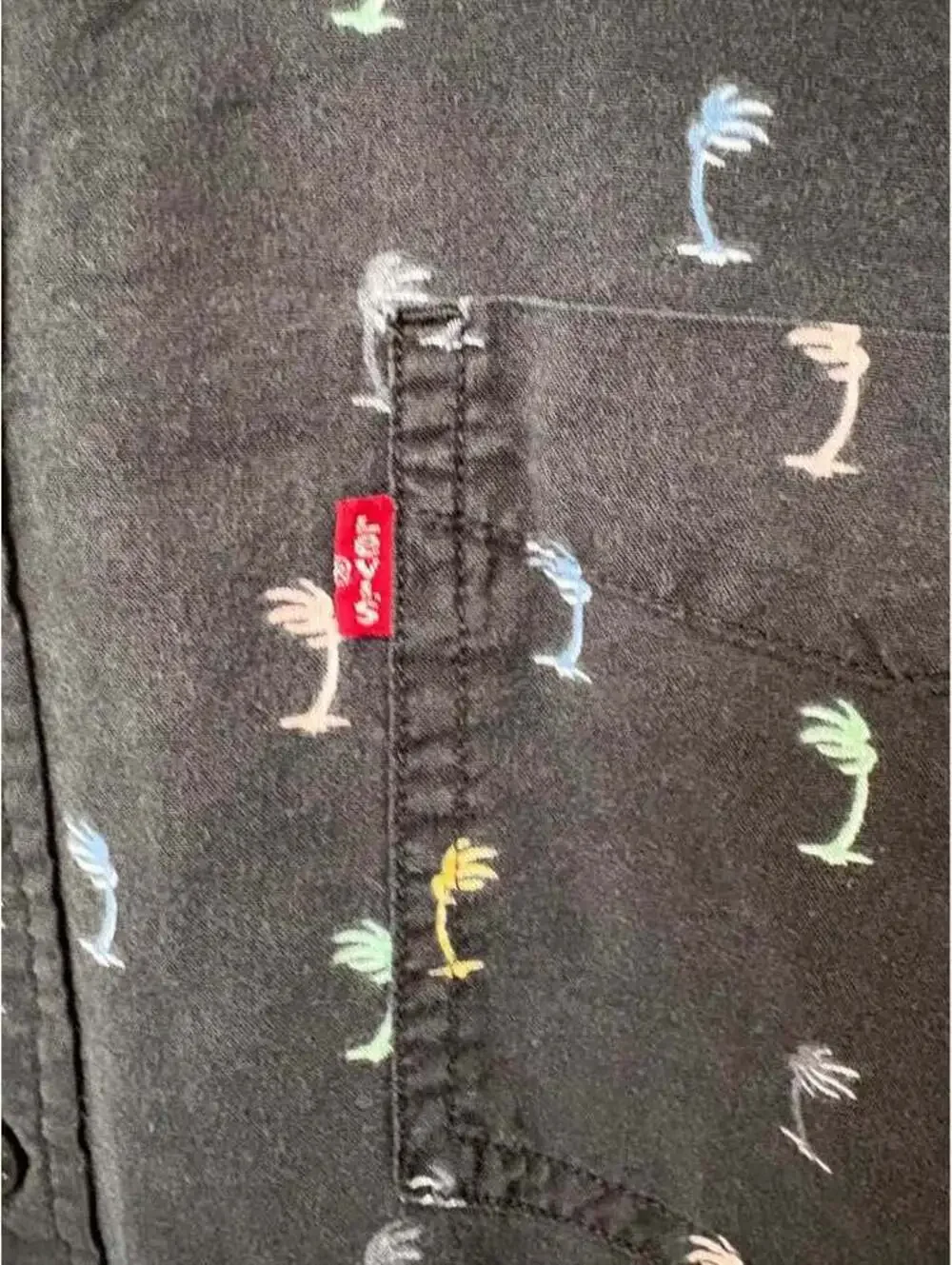 Levi's Palm Tree Print Short Sleeve Button Down Shirt